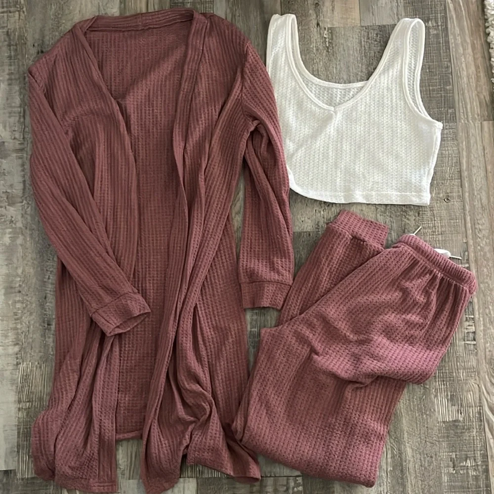 Mauve 3-piece Set - Picture 1 of 1